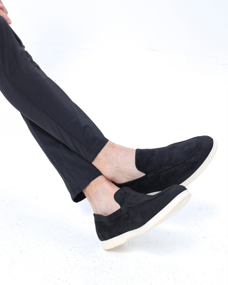 The Avalon Black